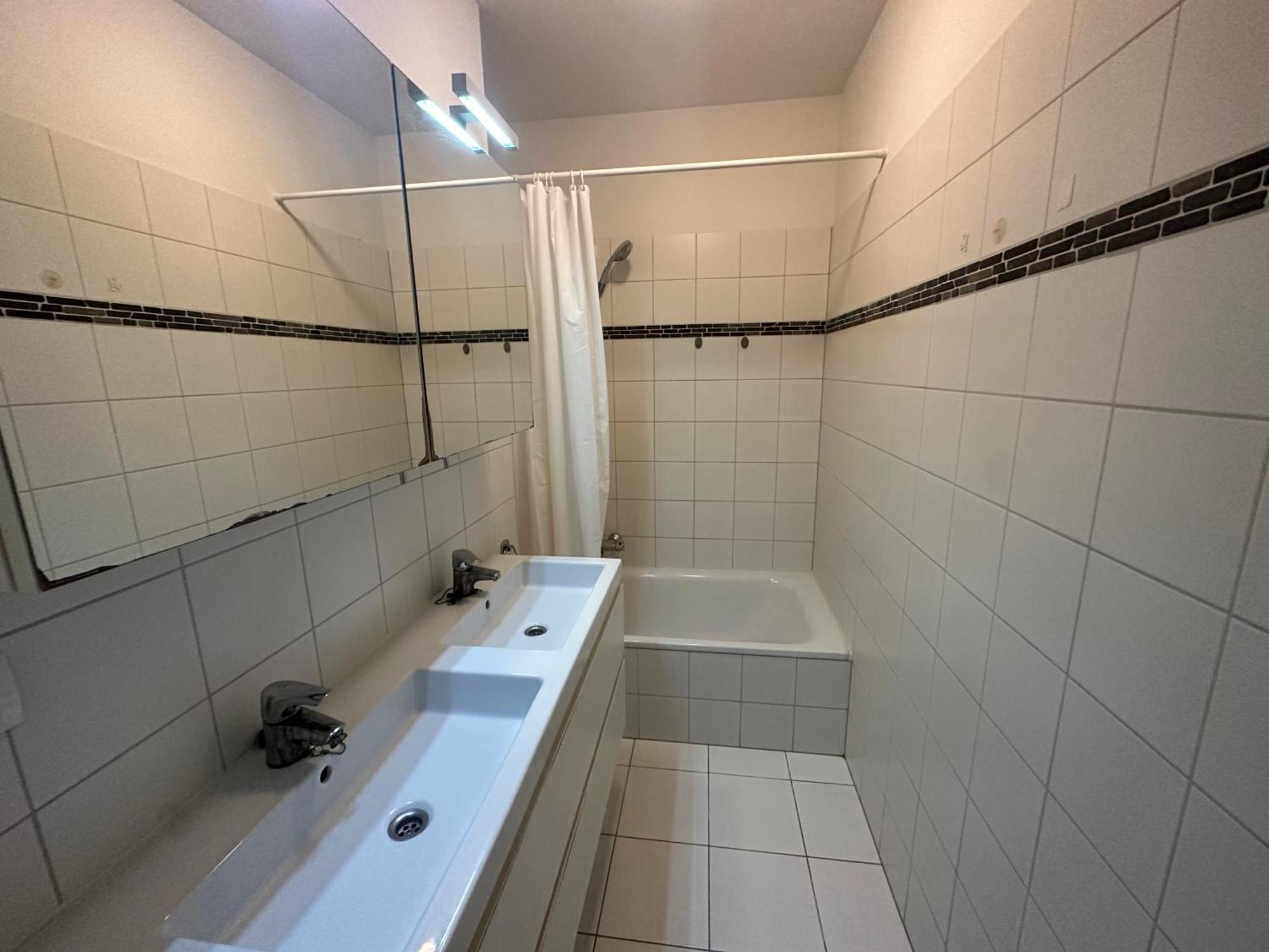 2 Bedroom Apartment In Center With Balcony Brüsszel Kültér fotó