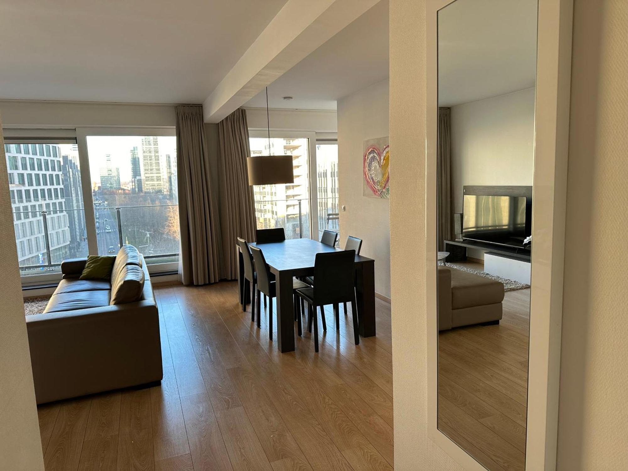 2 Bedroom Apartment In Center With Balcony Brüsszel Kültér fotó